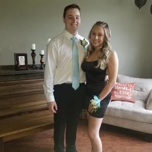 Meet your Posher, Marissa